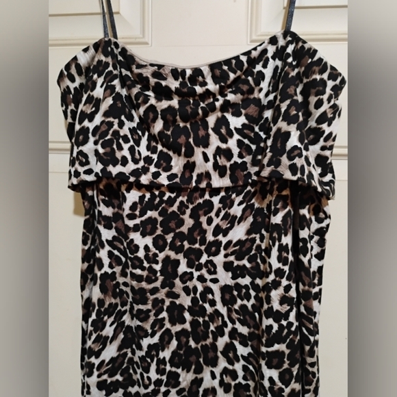 DKNY Size Small Leopard Print Very Soft Sweater and Premier Armor Dress Size 2 - Picture 8 of 16